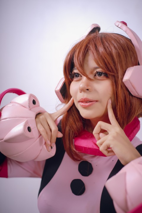 Mekolyn gallery item