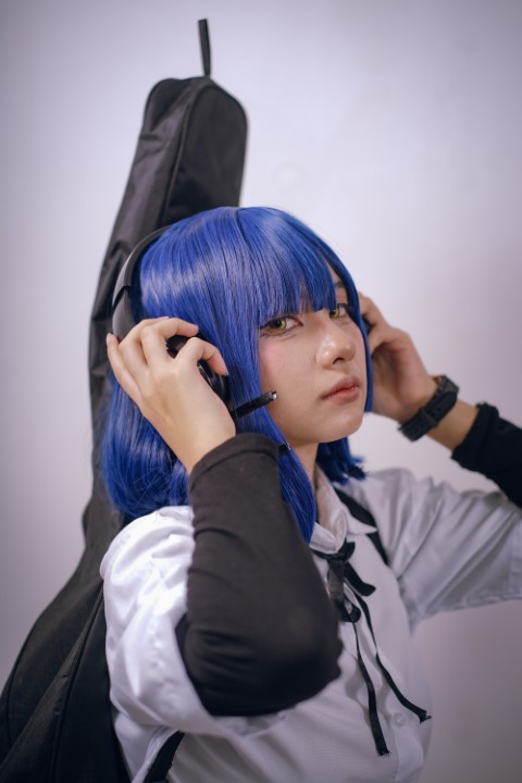 Mekolyn gallery item