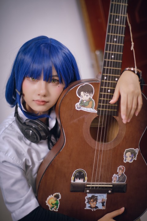 Mekolyn gallery item