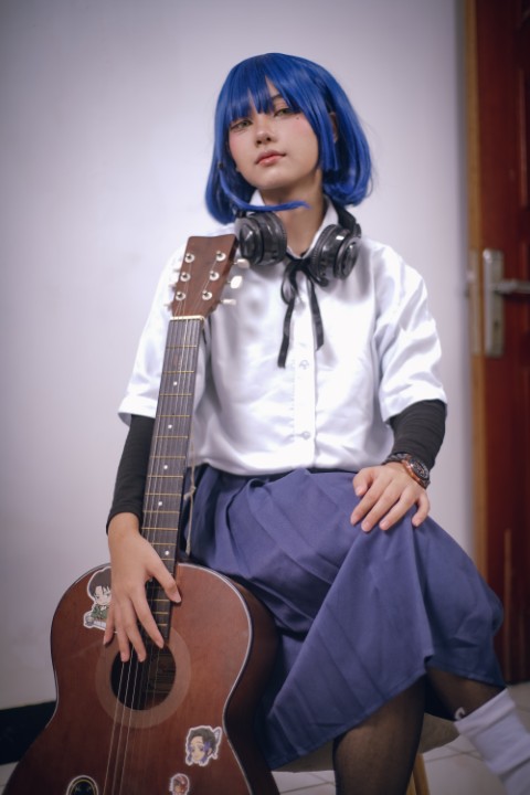 Mekolyn gallery item