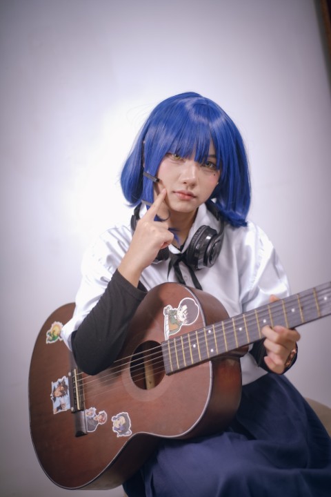 Mekolyn gallery item